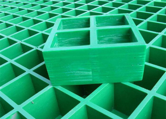 중국 플랫폼에 의하여 주조되는 섬유유리 격자판, 정연한 구멍 섬유유리 거슬리는 소리 마루 협력 업체