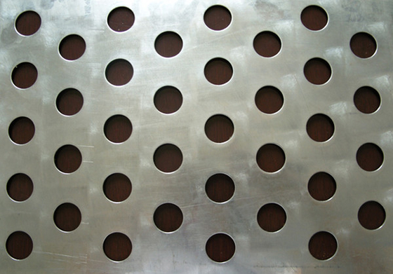 중국 Customized different hole 1mm Iron plate Galvanized perforated metal mesh 협력 업체