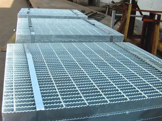 HDG Grating Factory Ss 스틸 톱니 모양 Grating China 25X4.5 25X5 mm 베어링 바 4 인치 진료 스탬프 스틸 그레이트