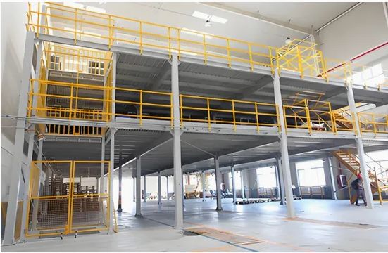 Hot Dipped Galvanized Steel Stair Treads with Aluminum Perforated Modular Configuration for Heavy-Duty Use